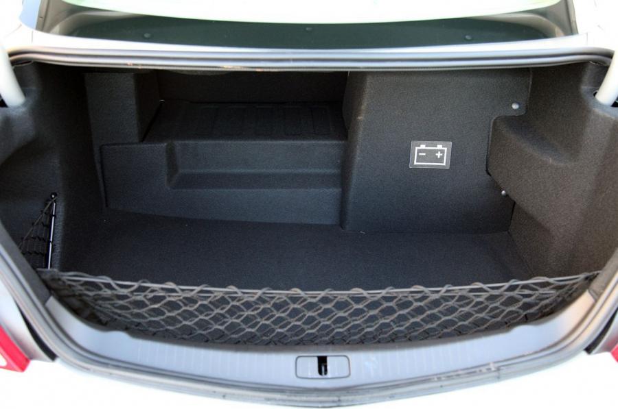  Buick Regal eAssist 2012 года  (фото 7 из 48)